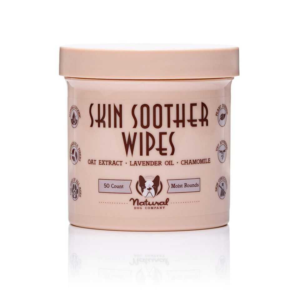 SKIN SOOTHER WIPES (แผ่นวิปสำหรับผิวหนังสุนัข ลดอาการคัน) 50 แผ่น