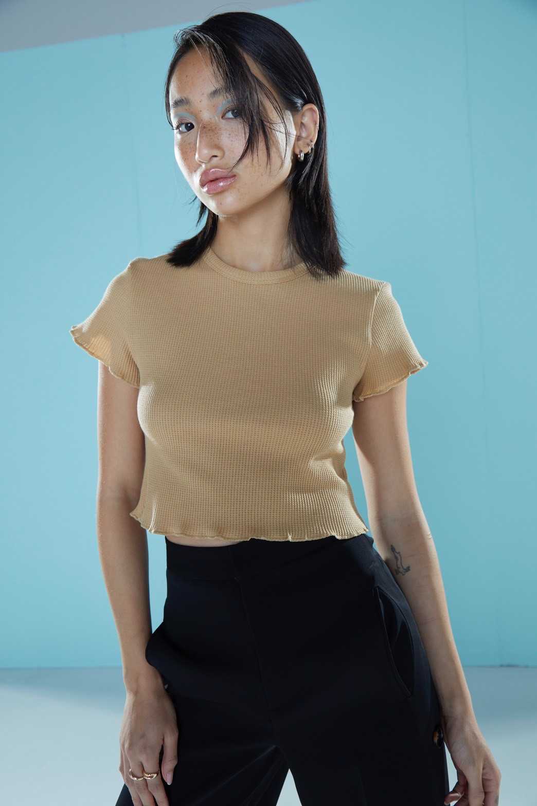 ruffle tee