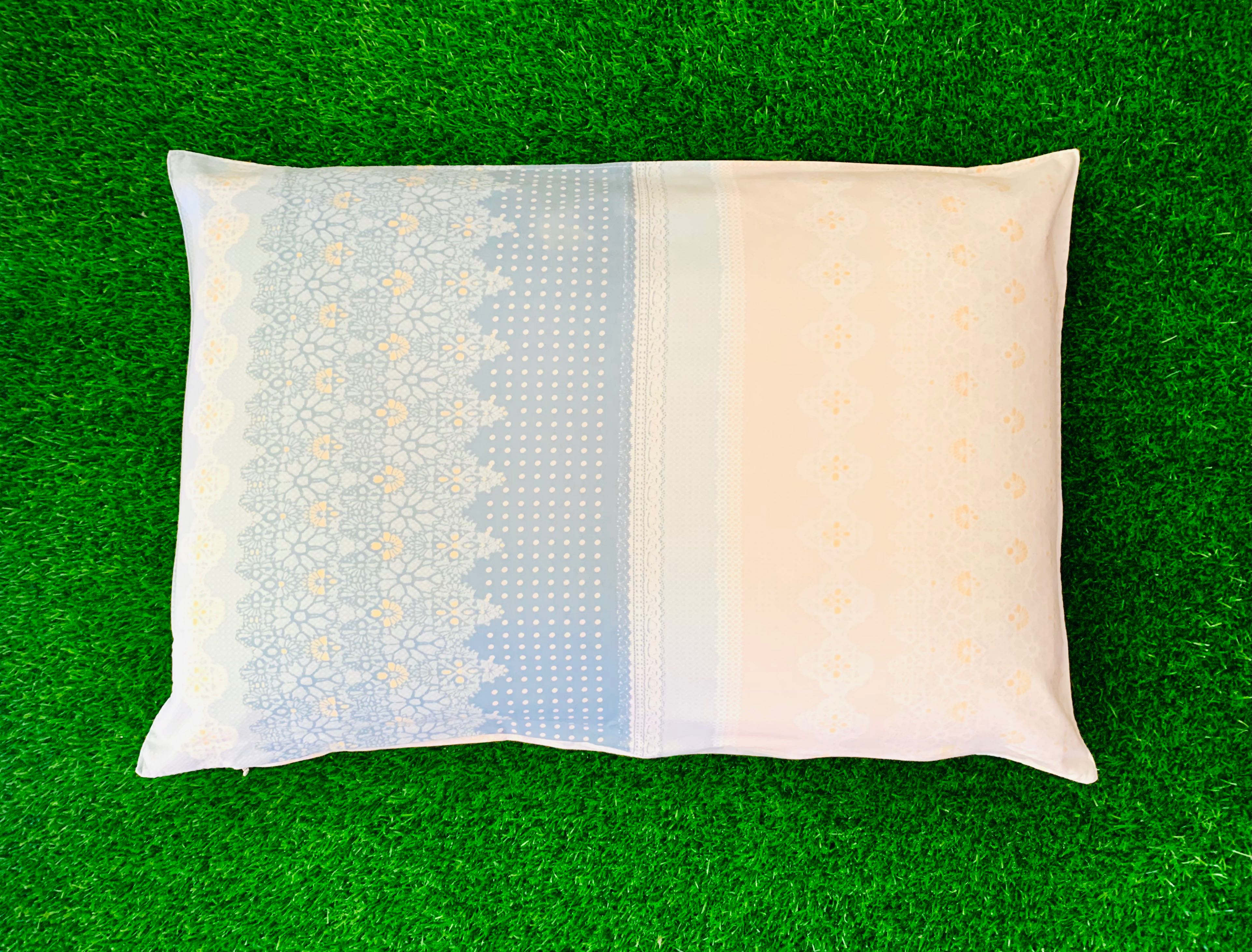 ปลอกหมอนหนุน ขนาดมาตรฐาน สีฟ้าลายวินเทจ ยี่ห้อ Lauren Deco มือสองขายตามสภาพ สินค้าญี่ปุ่น-เกาหลีแท้