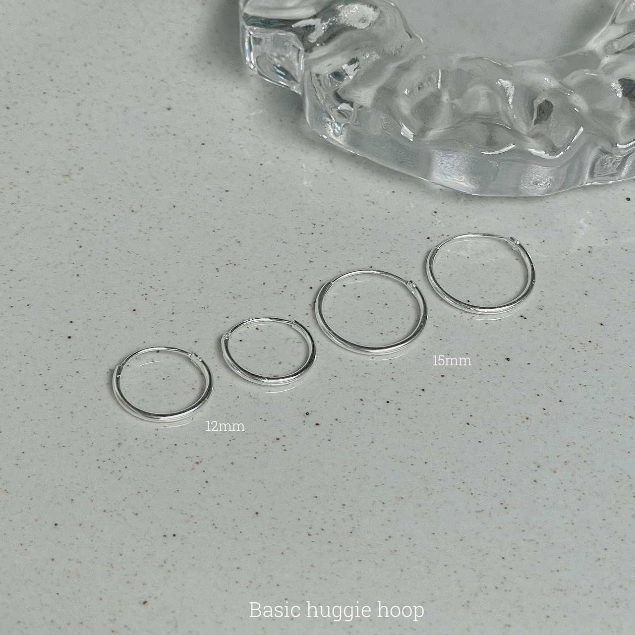 Basic huggie hoop