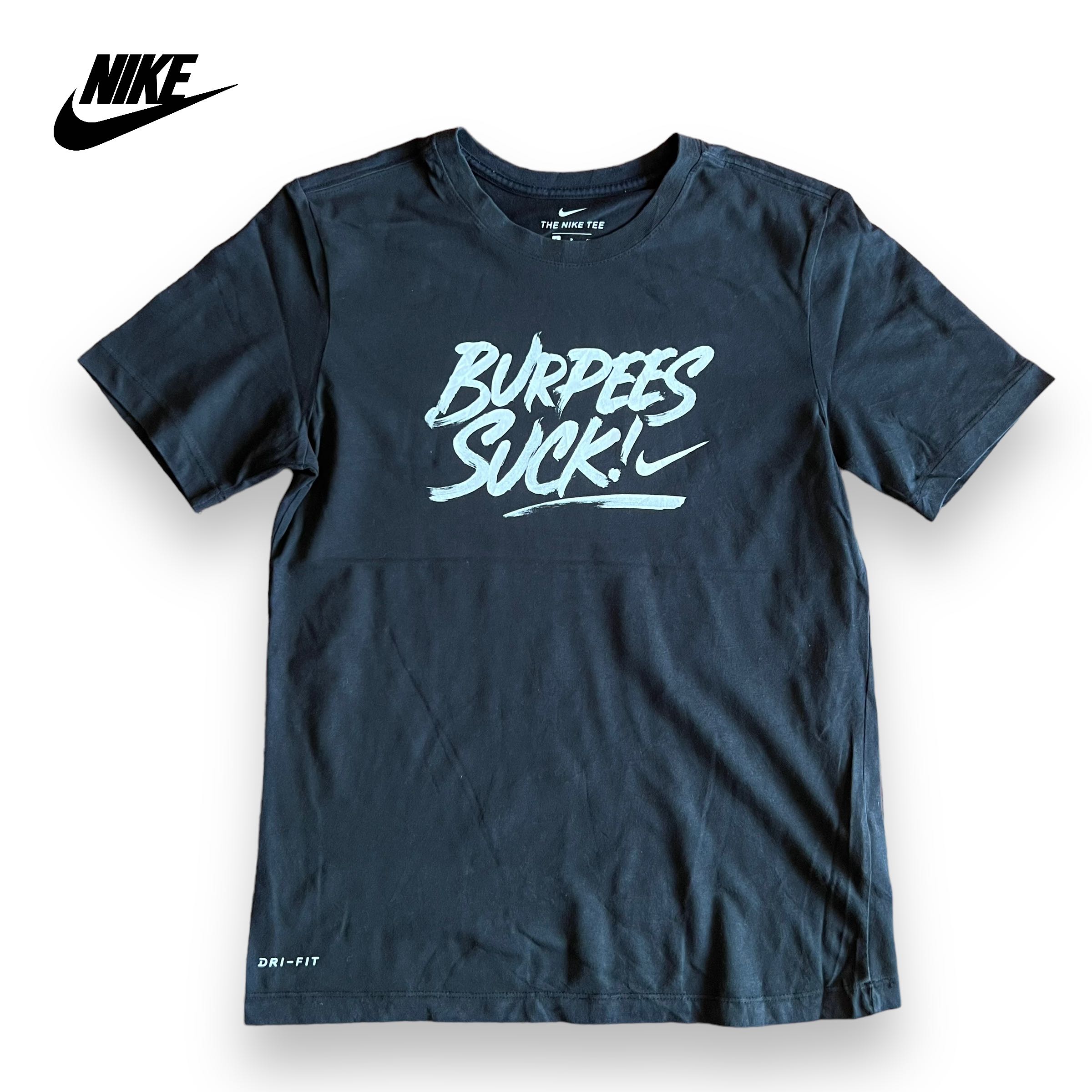 NIKE