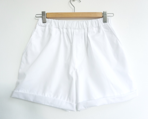 white shorts elastic waist