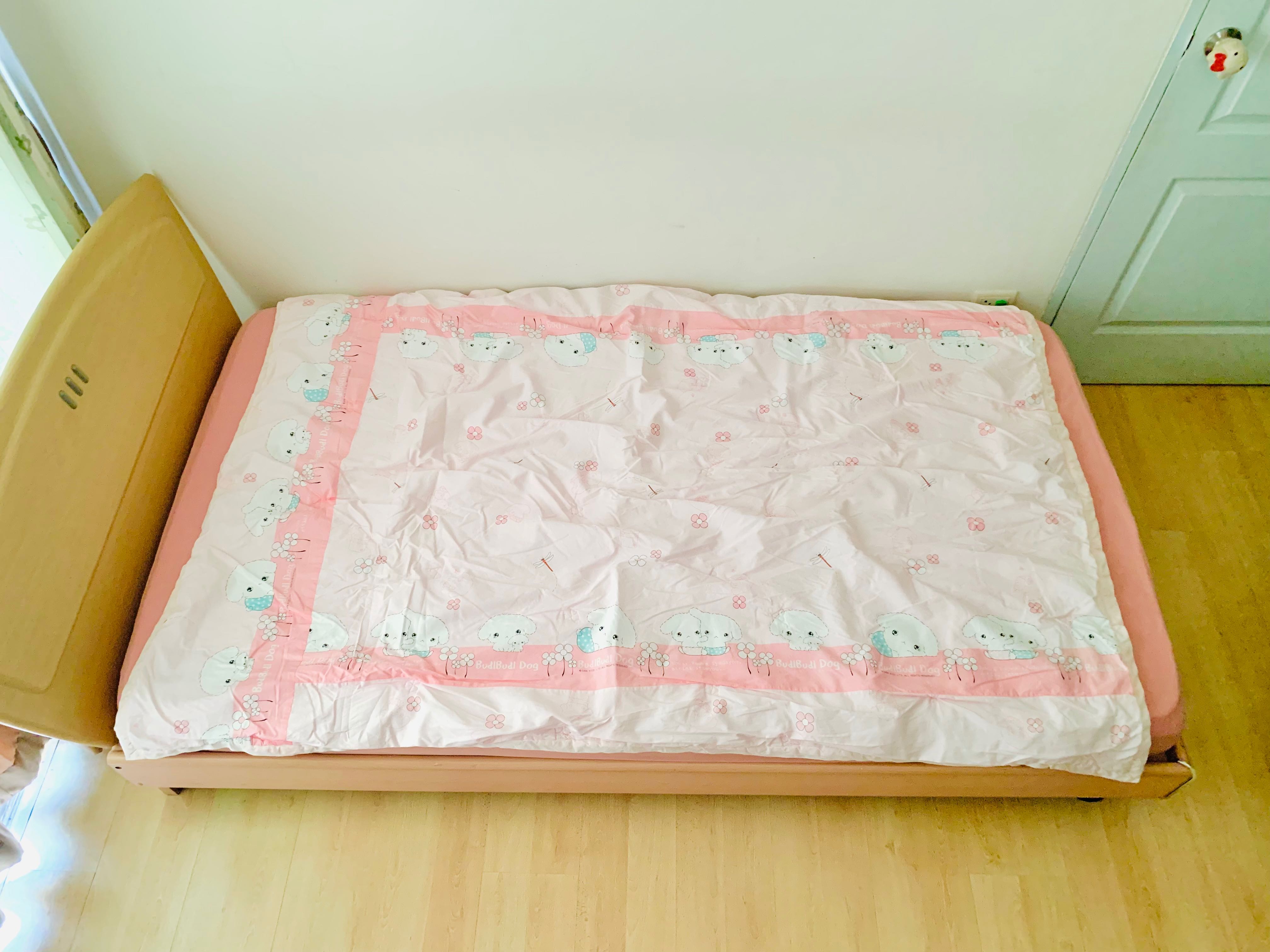 ผ้านวม (สำหรับเด็ก) ขนาด 4-4.5ฟุต สีชมพูลายการ์ตูน BublBubl Dog มือสองขายตามสภาพ เกาหลีแท้