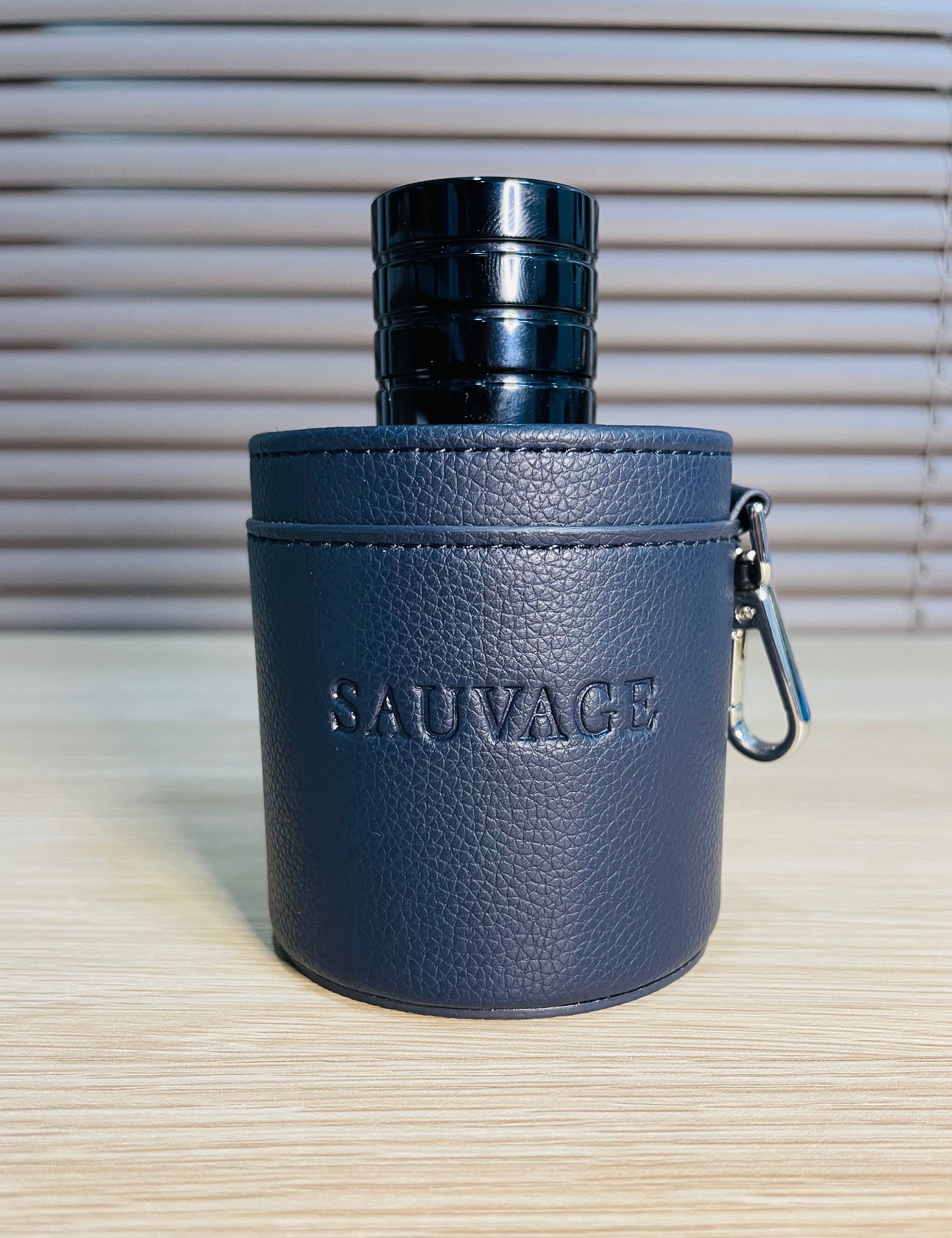 กระเป๋าหนังใส่ขวดน้ำหอม Dior sauvage elixir