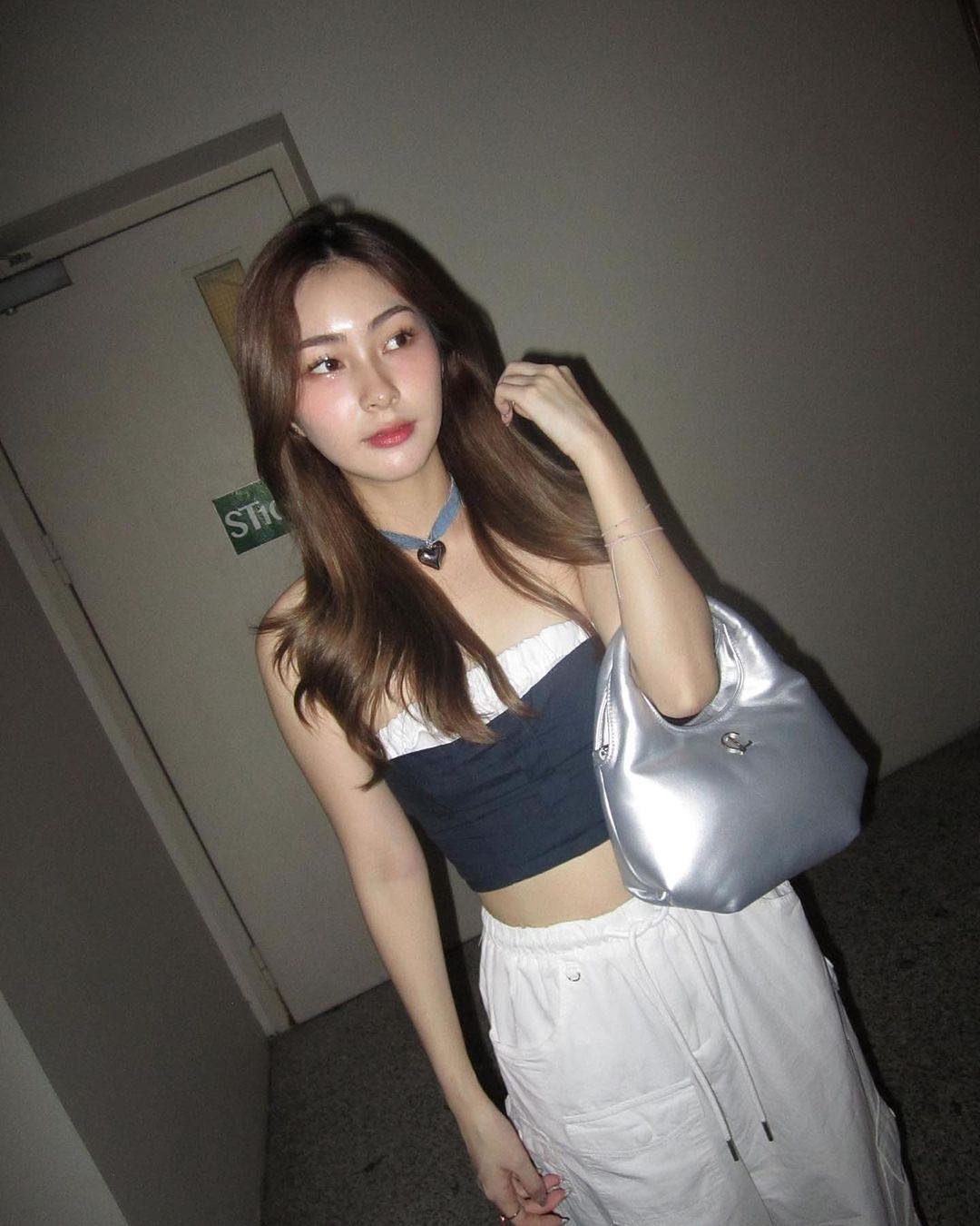 (พรีออเดอร์)Carlyn Jelly mini Bag