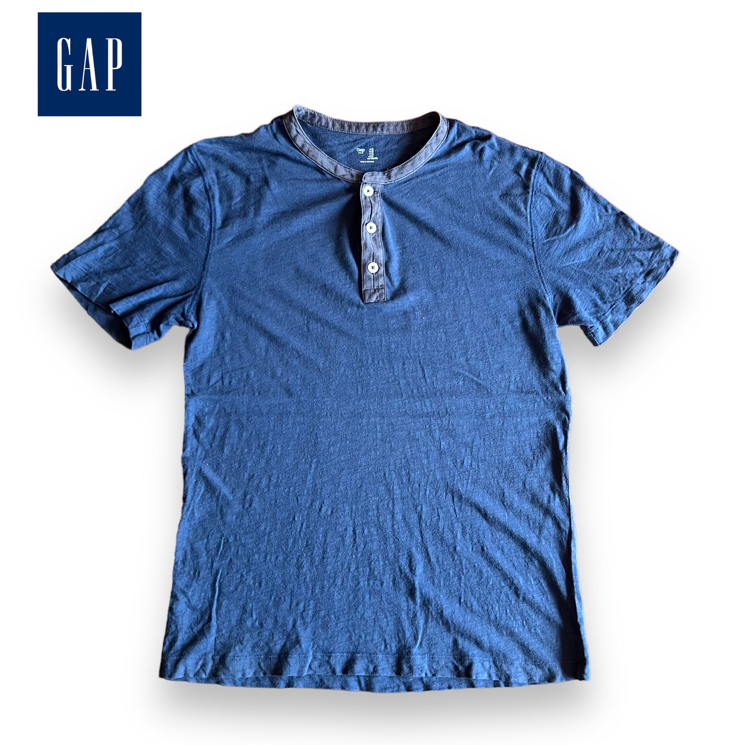 GAP - Henley Tee