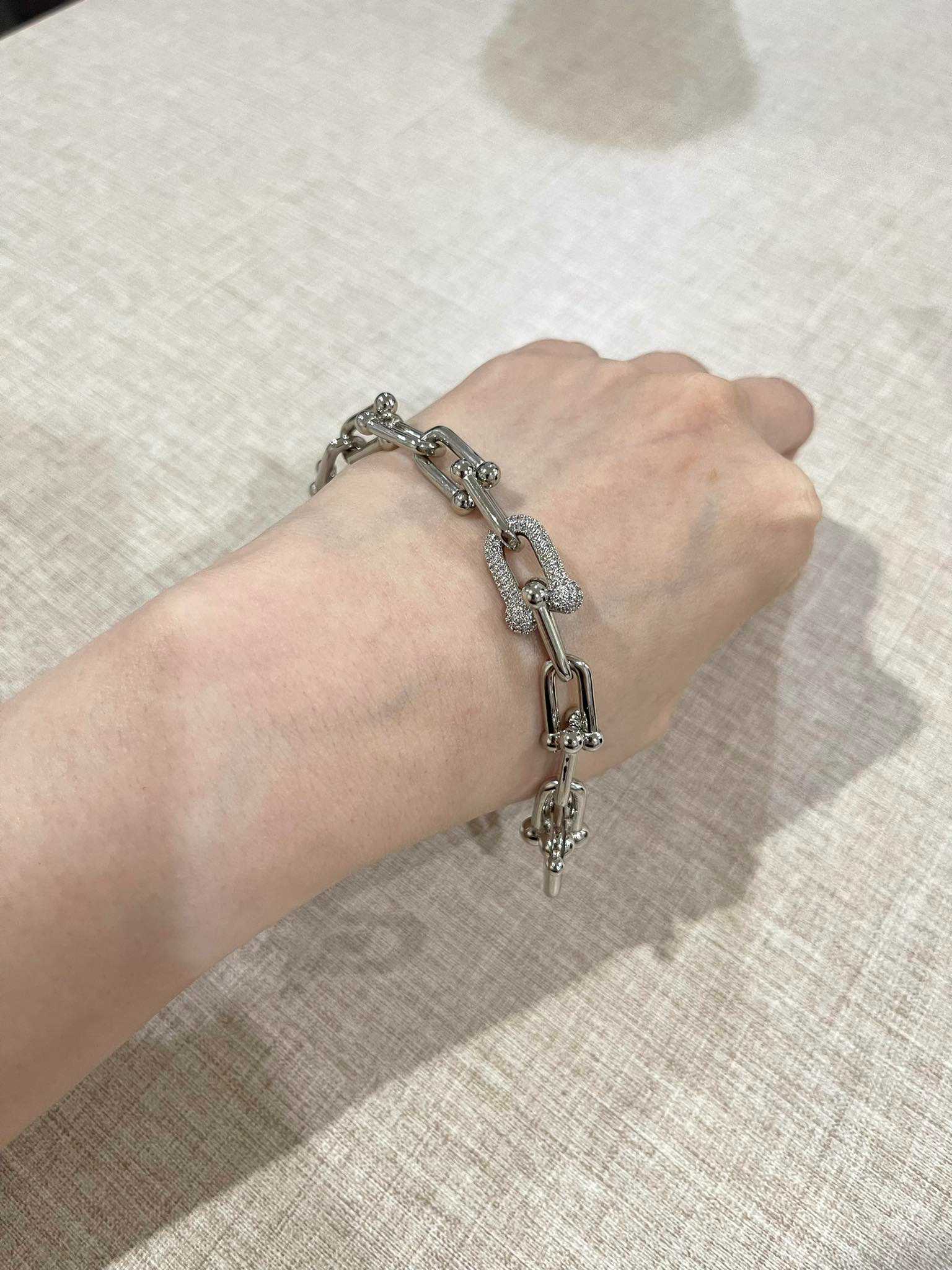 สร้อยข้อมือ chain diamond