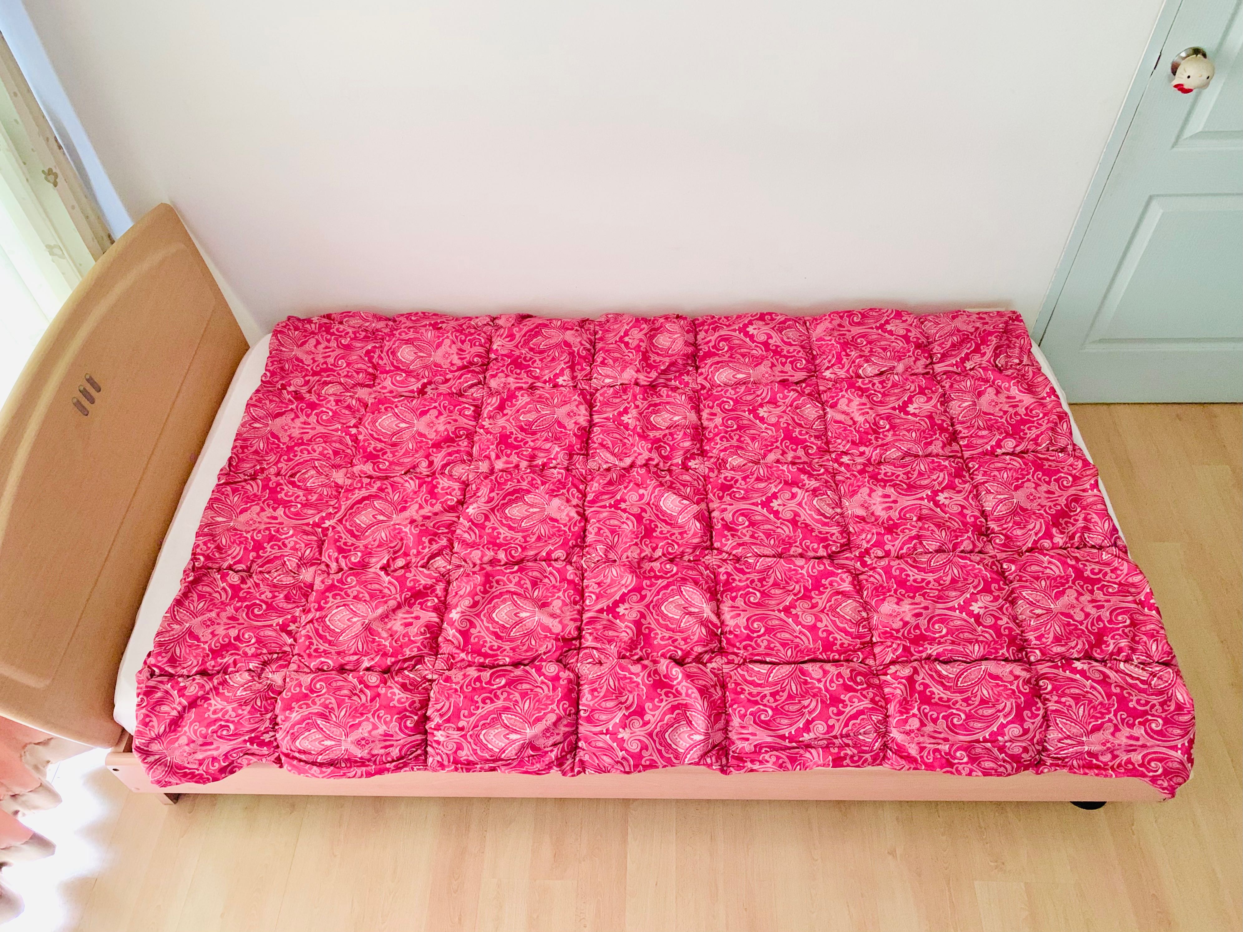 ผ้านวมขนเป็ด (สำหรับเด็ก) ขนาด 4.5ฟุต สีชมพูลายวินเทจ ยี่ห้อ Hue Plus (ใหม่) มือสองสภาพดี เกาหลีแท้