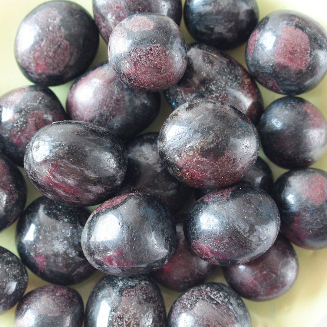Firework Garnet Tumbled