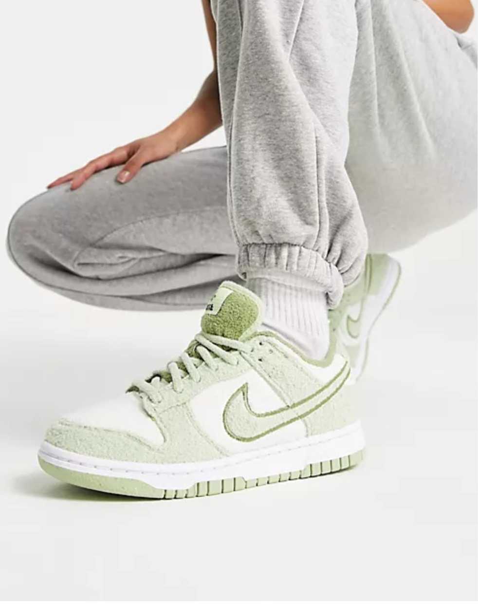 Nike Dunk Low  Fleece Green