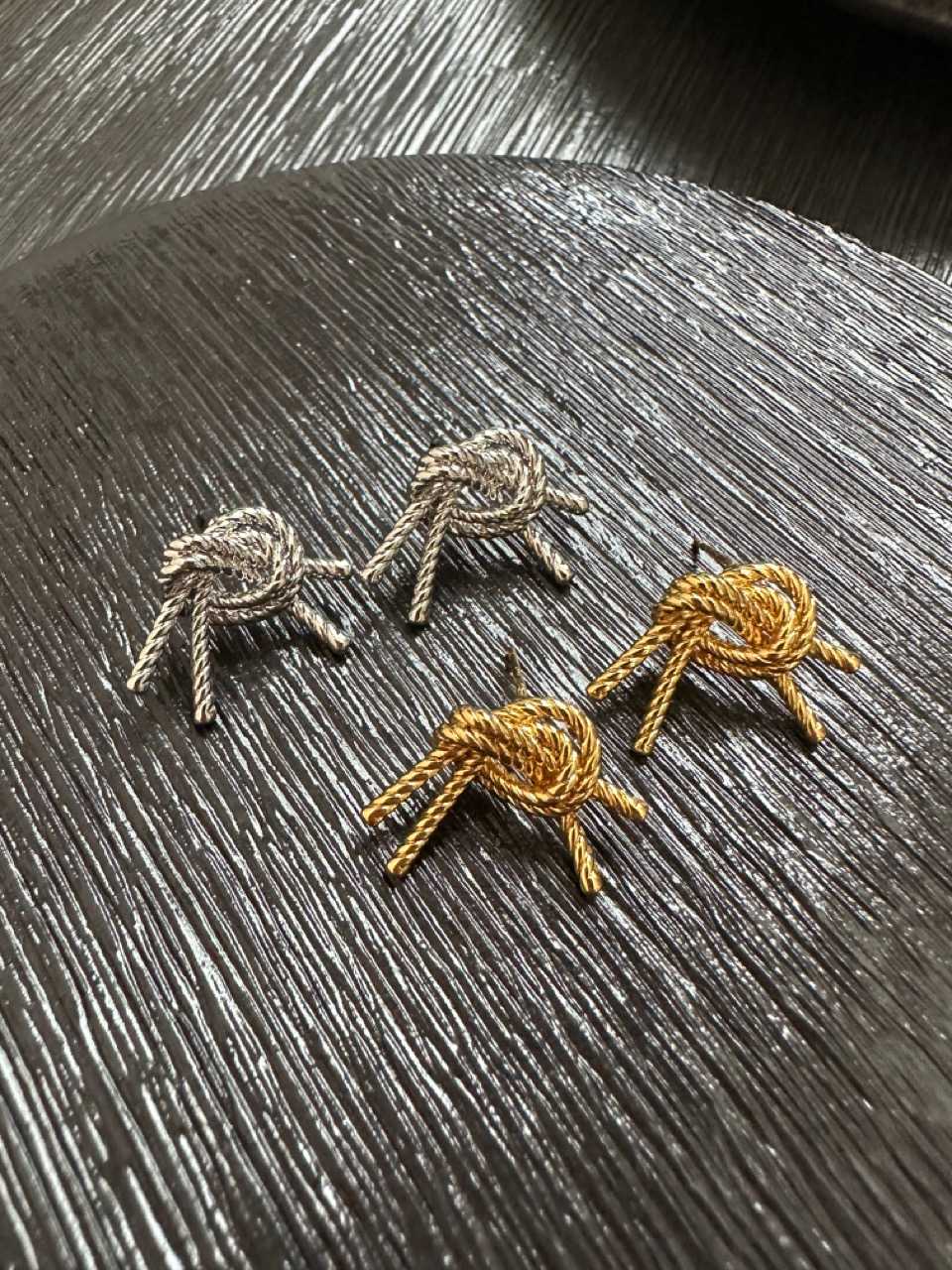 ต่างหูรุ่น bundle สีทองและสีเงิน