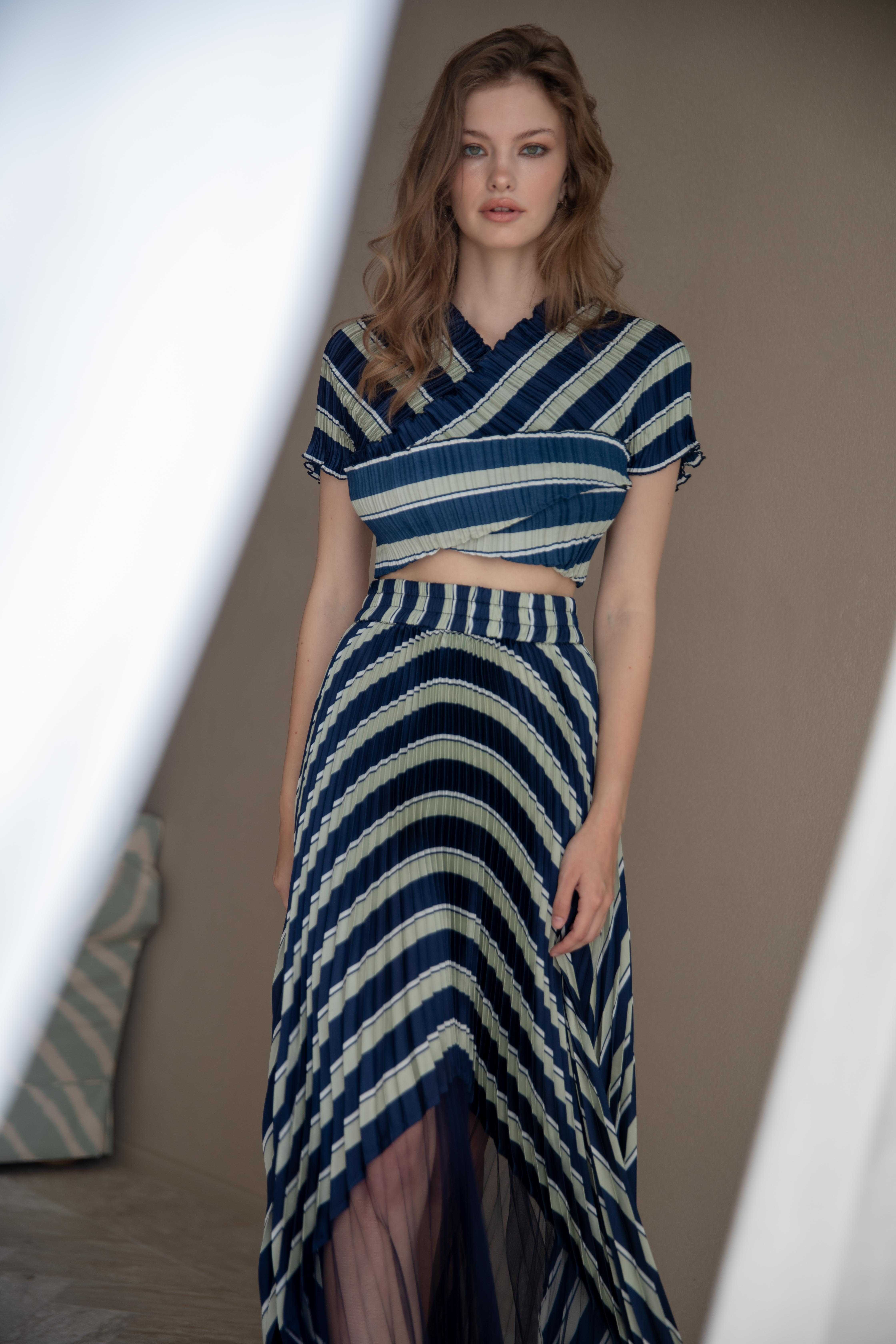 Pleated wrap crop top - Navy Stripes