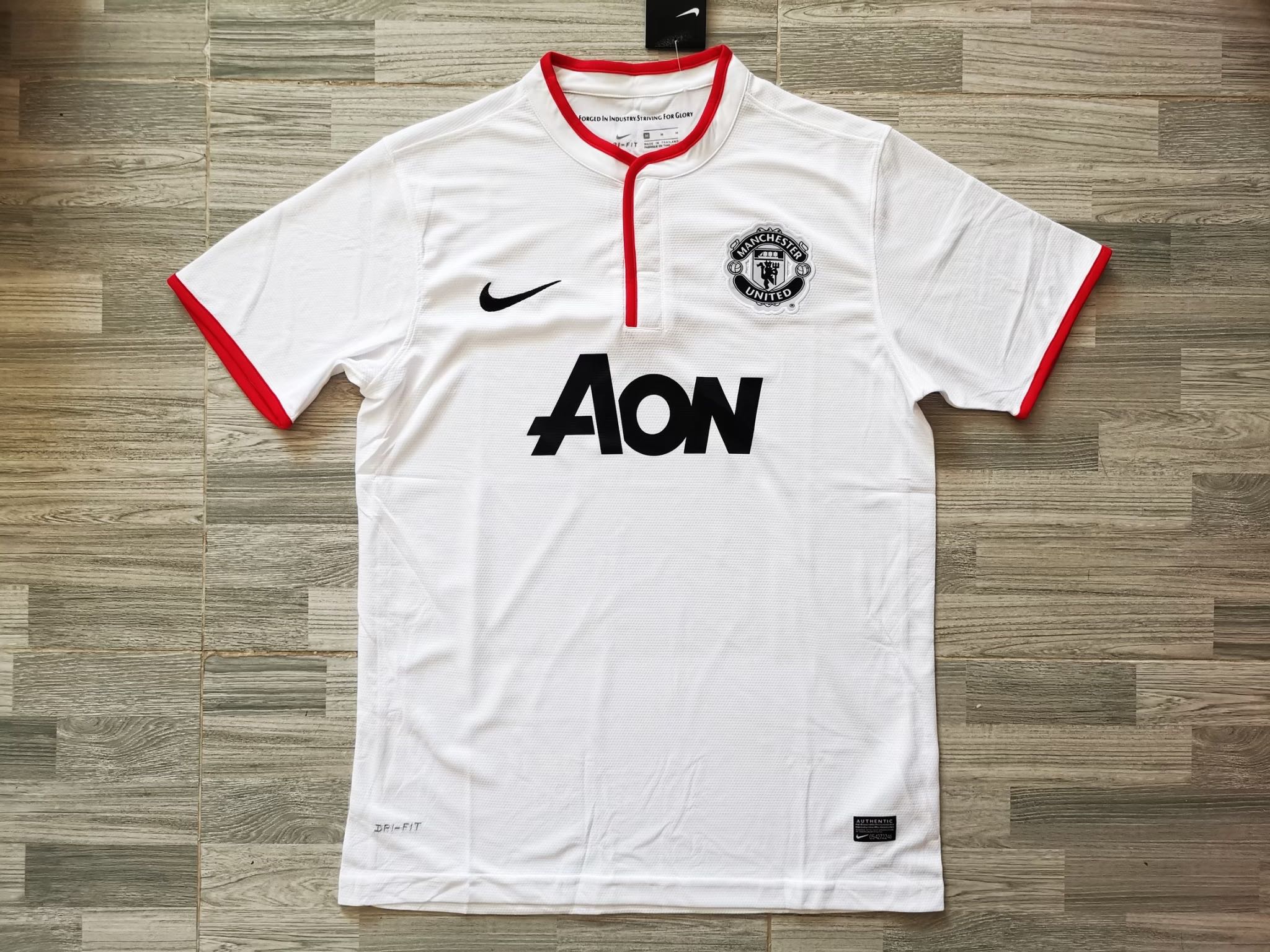 เสื้อย้อนยุค ทีมเเมนยู