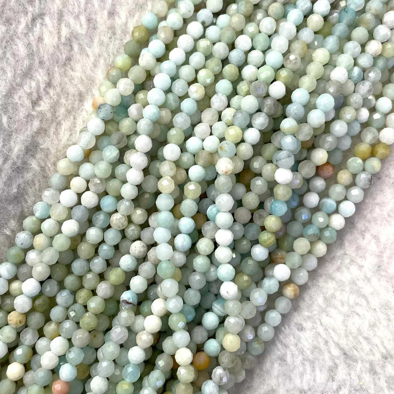 อมาโซไนต์ รวมสี (Amazonite) 3 mm เจียเหลี่ยม เส้นยาว