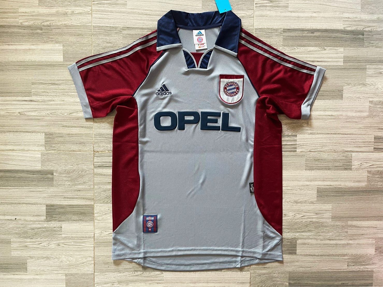 เสื้อฟุตบอลย้อนยุค ทีมบาเยิร์น มิวนิค