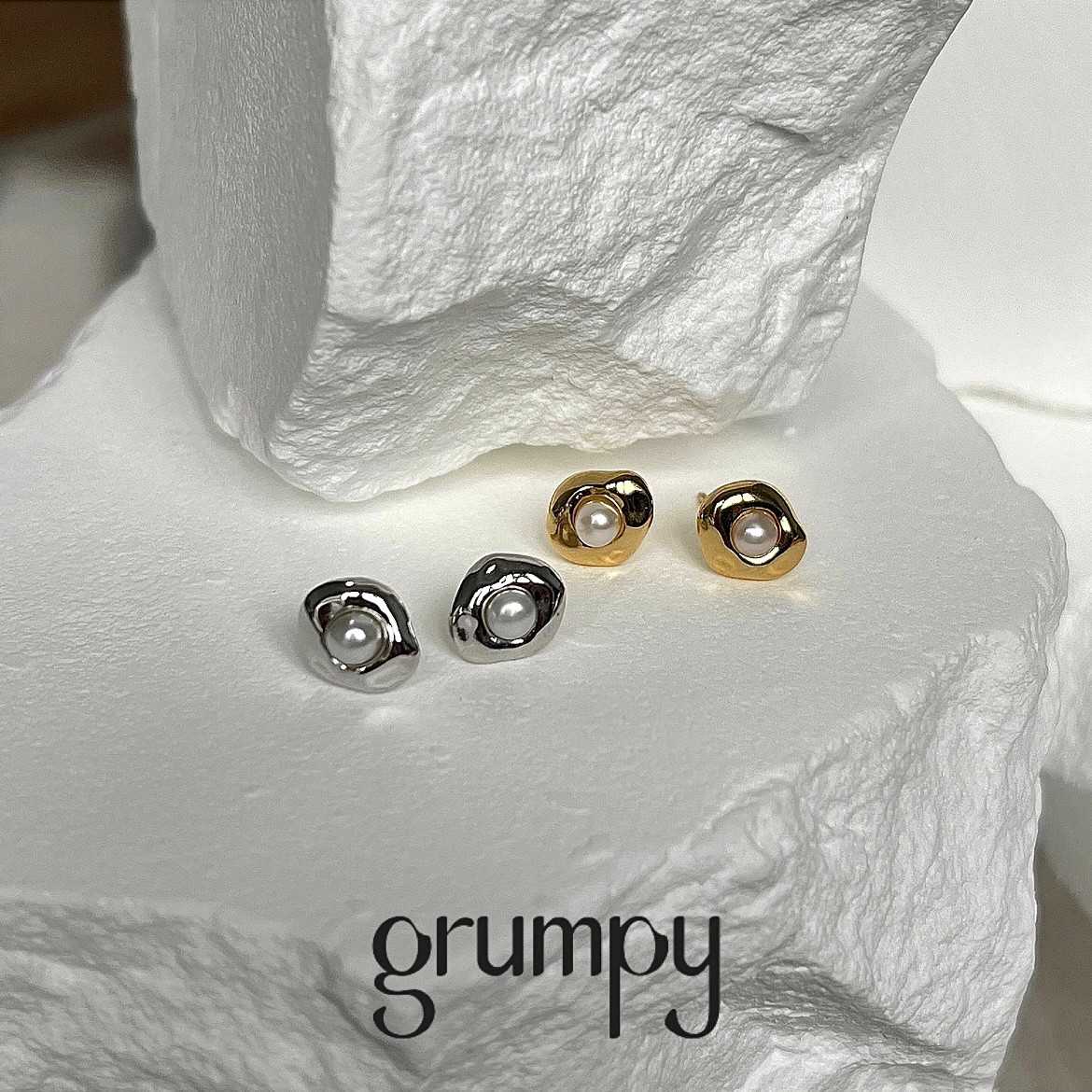 grumpy, sunny side up stud