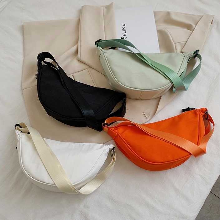 [พร้อมส่ง] กระเป๋าผ้า nylon สีสวย ทรงน่ารัก น้ำหนักเบา+จุของได้ครบ ปรับสาย+สะพายข้างได้ | QB100