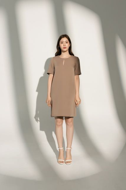 Bonita Dress สี Taupe