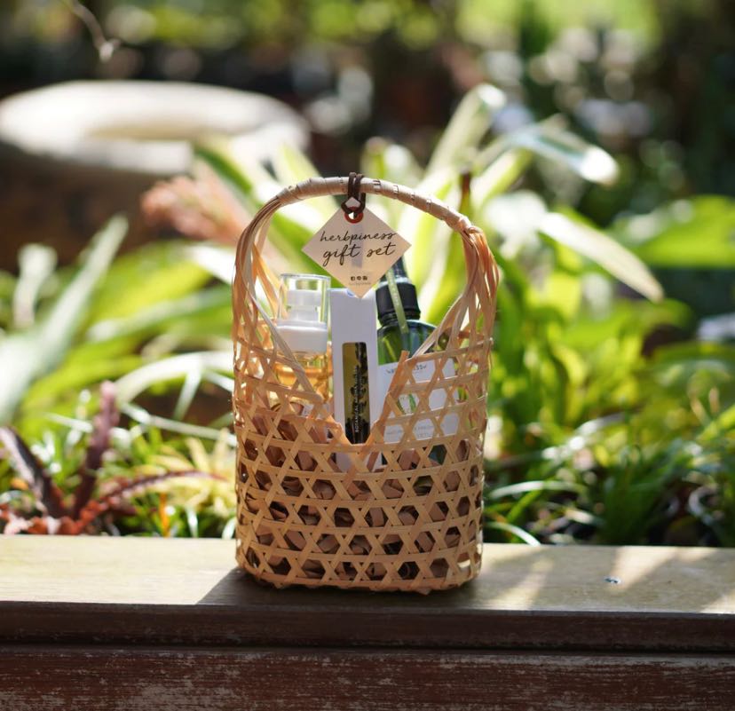 {GIFT SET} BASKET SET