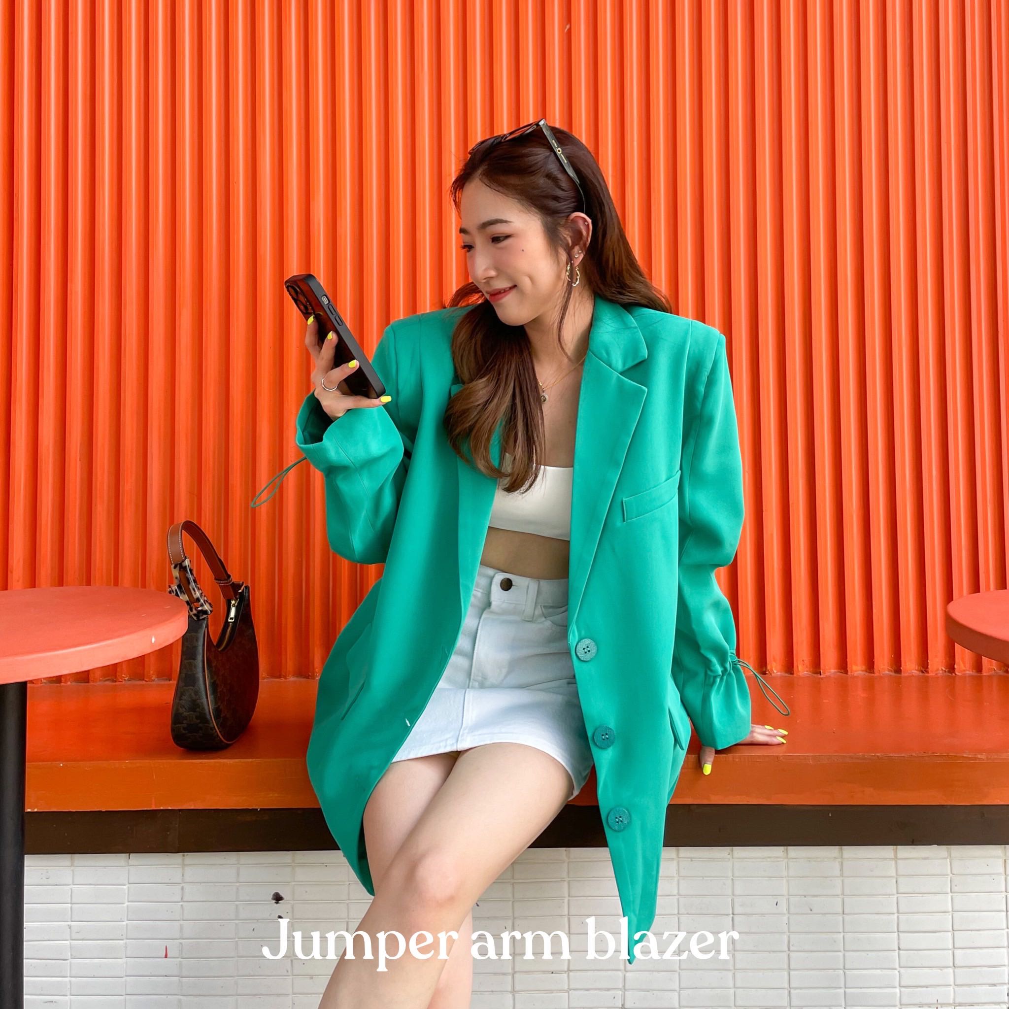 Jumper arm blazer - เบลเซอร์สีเขียวแขนรูด
