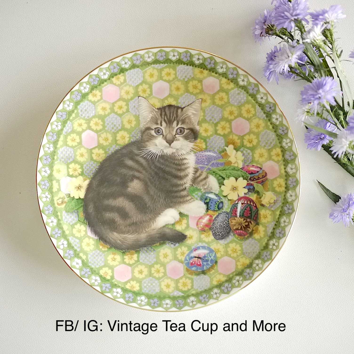 Aynsley Cat Display Plate