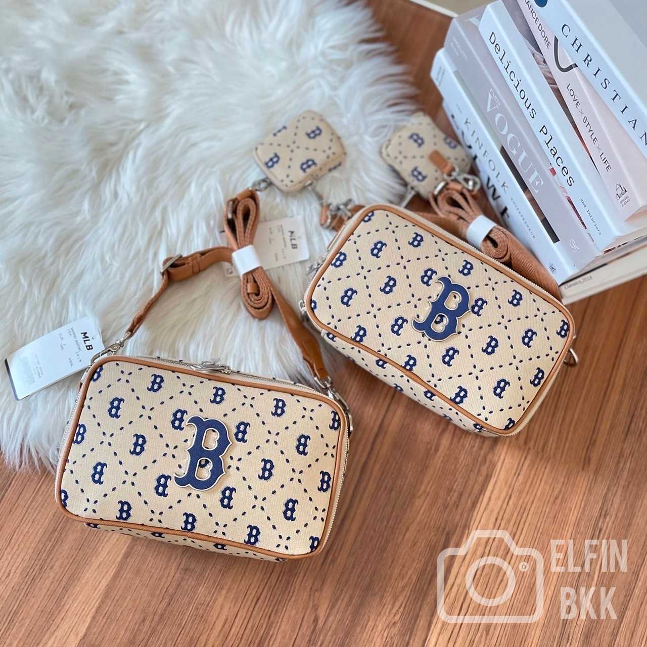 🚨Clearance Sale🚨[ใบใหญ่] Dia Mono Jacquard Cross Bag  กระเป๋าสะพาย ใบใหญ่ + เป๋าลูก สีเบจ ส้ม