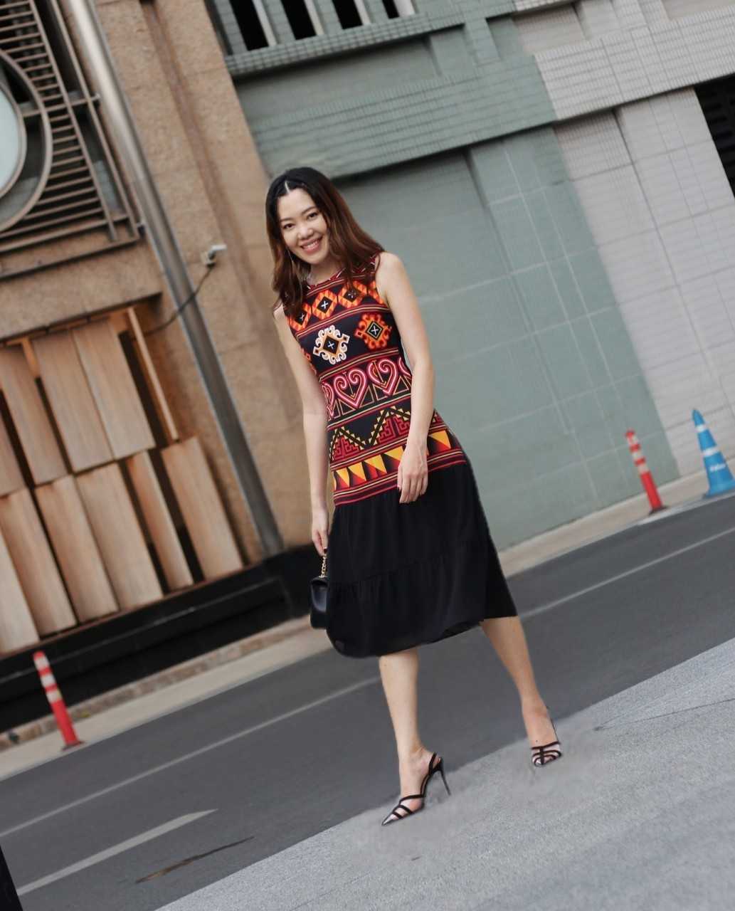 Smoky-Lava Sleeveless