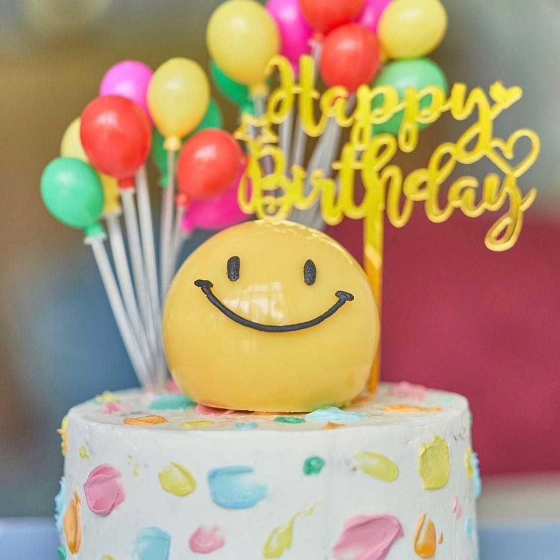 SMILEY CAKE