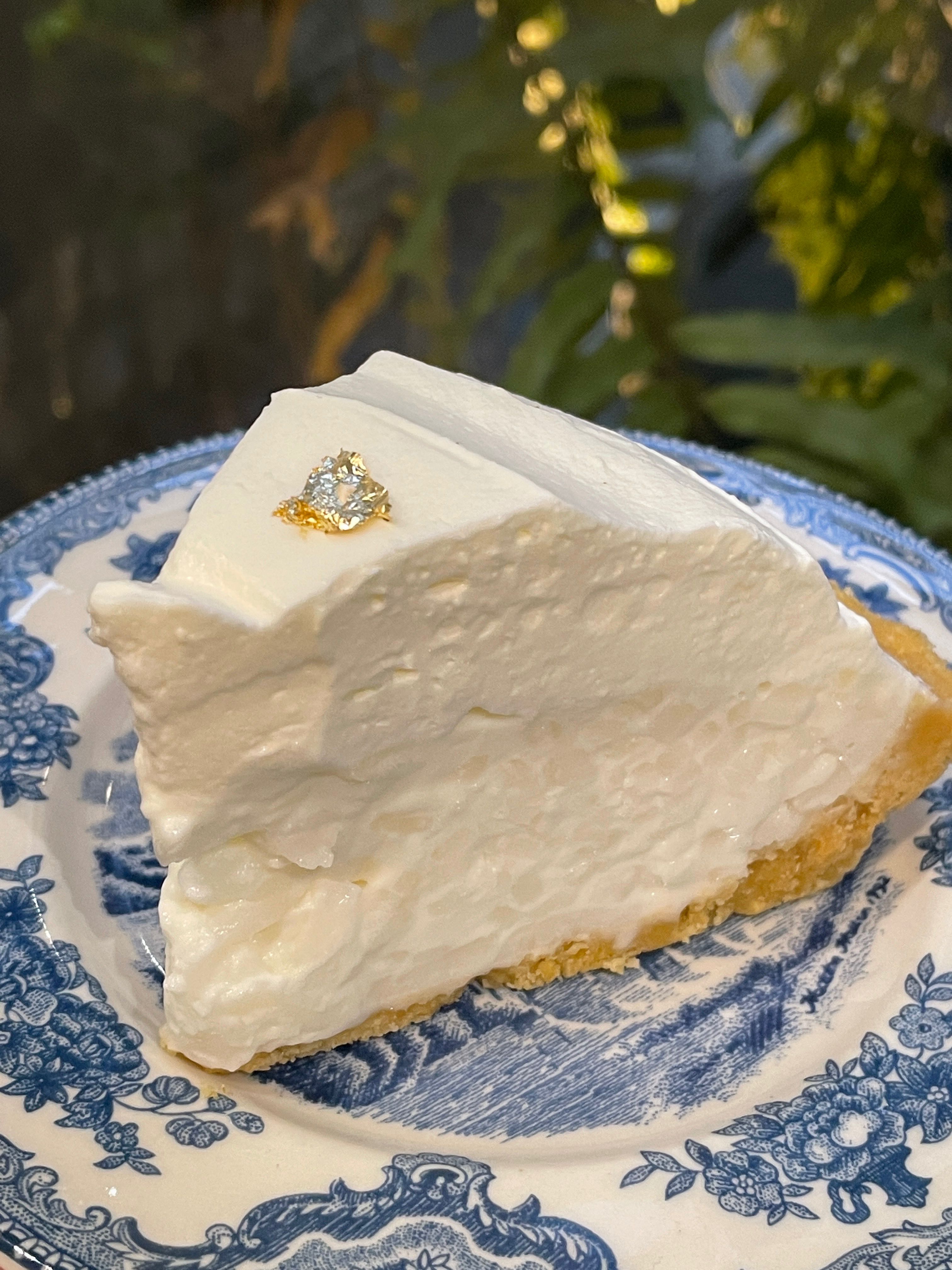 Coconut cream pie | พายมะพร้าวอ่อน