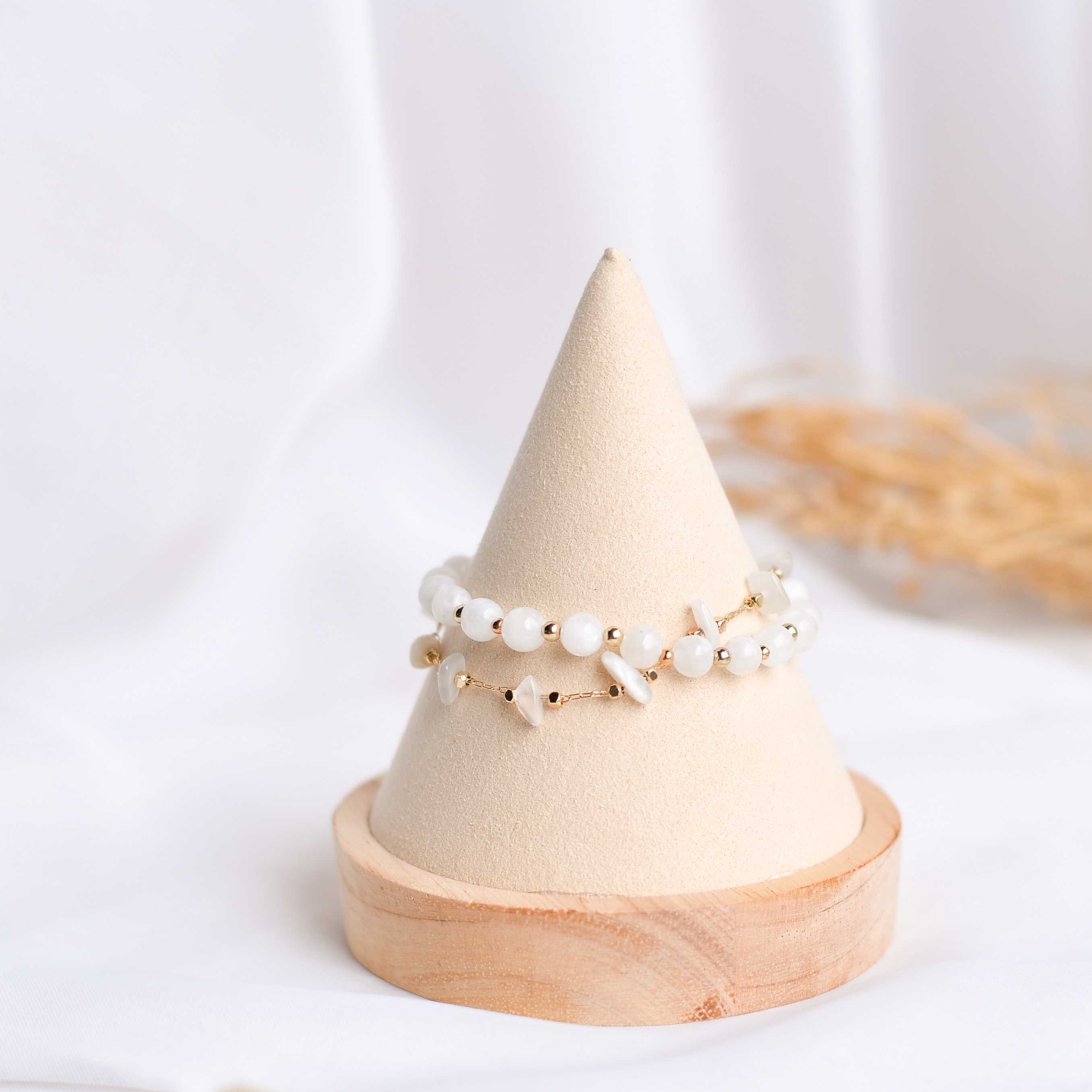 Moonstone MON002