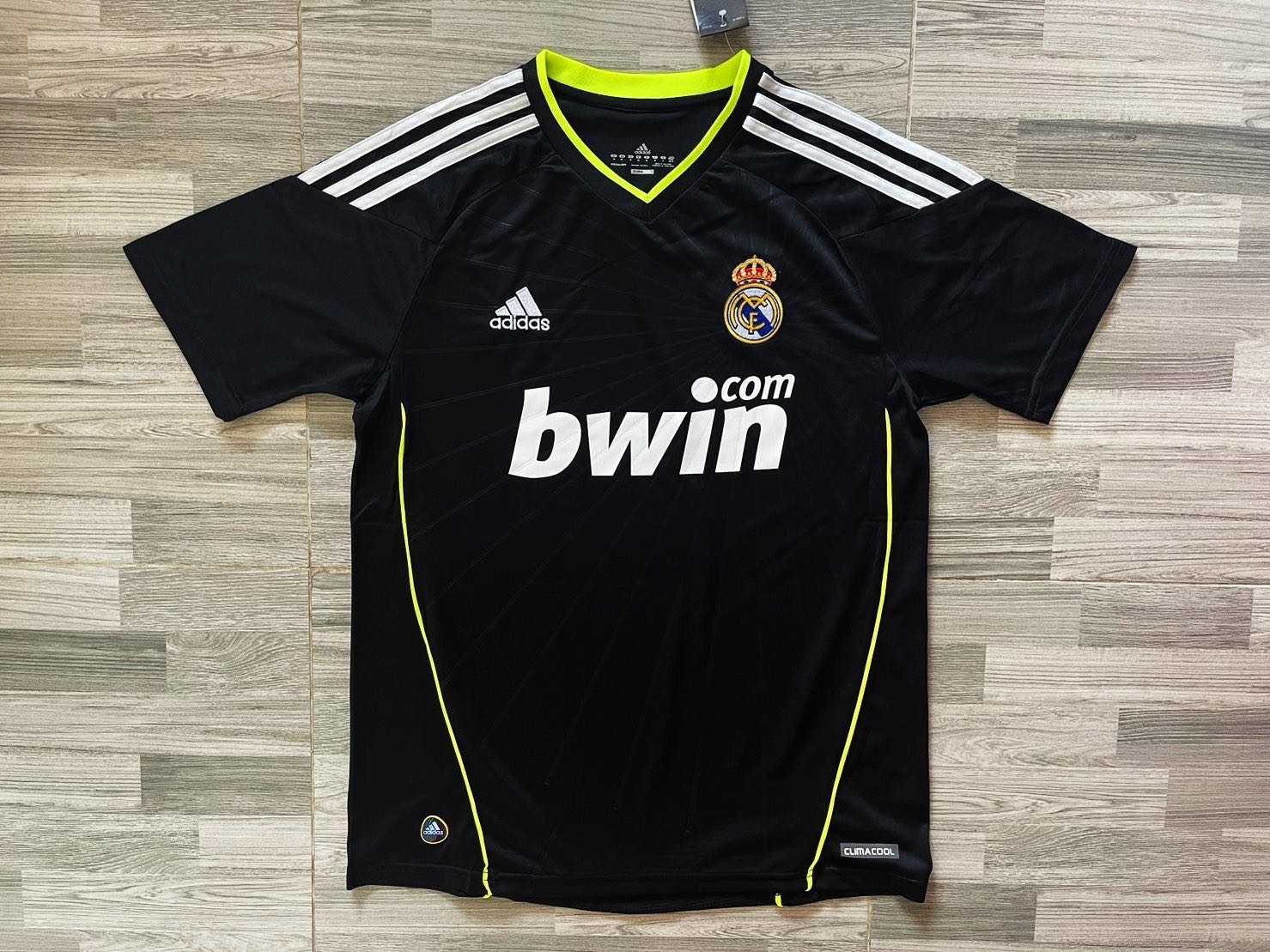 เสื้อฟุตบอลย้อนยุค ทีมรีล มาดริด aaa