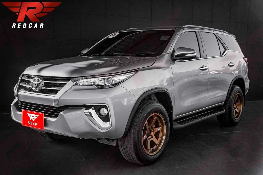 (2016) Toyota Fortuner 2.8 V 4WD /AT