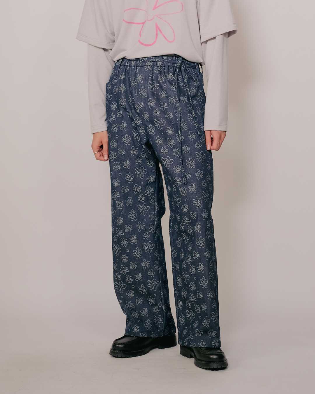 CLUB ✿ 12 Club Wide-Legs Relaxed Denim Pants in Floral Navy