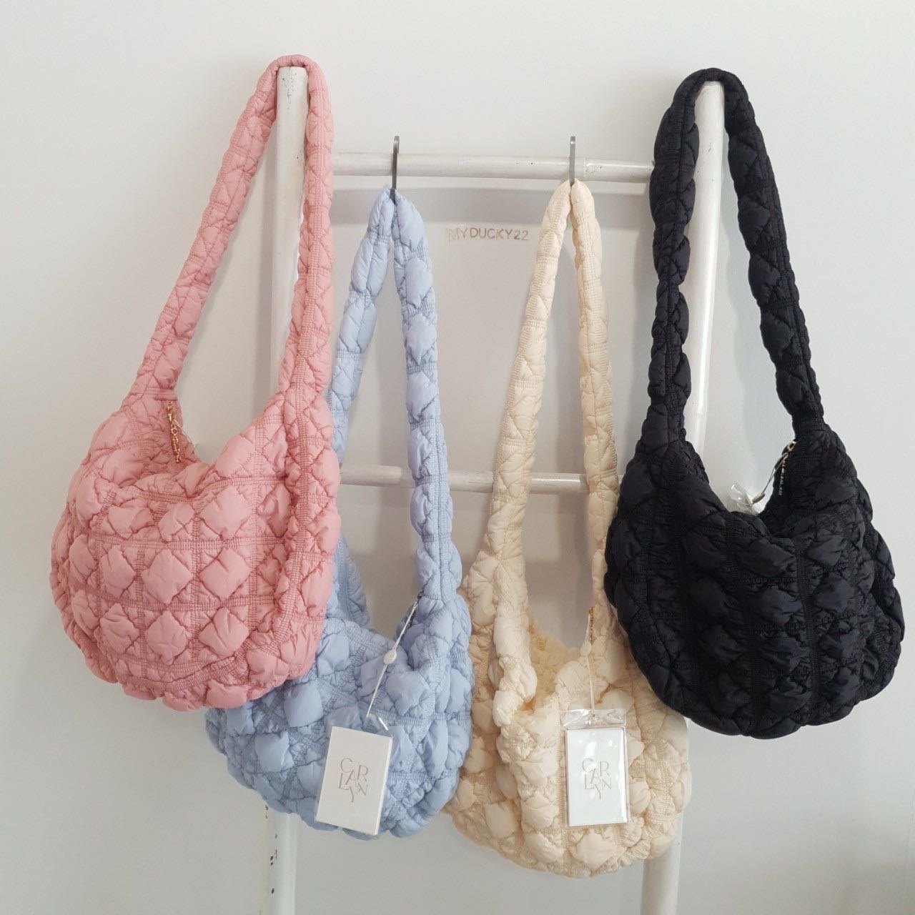 Carlyn soft l