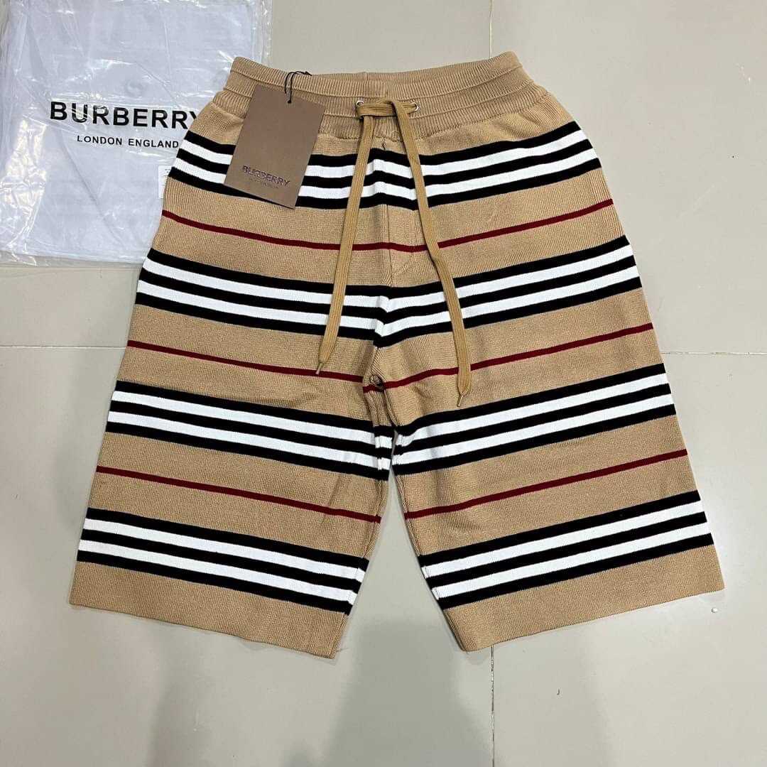 BURBERRY VINTAGE CHECK SILK BLEND SHORTS กางเกงขาสั้นเอวยางยืด ผูกเชือก แบรนด์เบอเบอรี่ ลายสก็อต