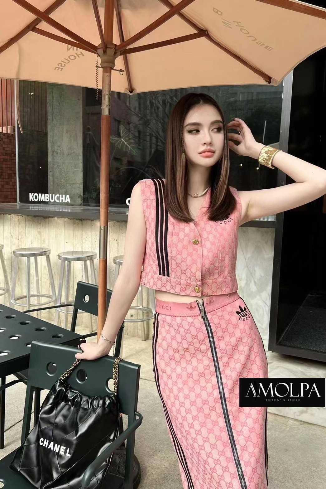 SET CROP + กระโปรงตัวยาว GUCCI