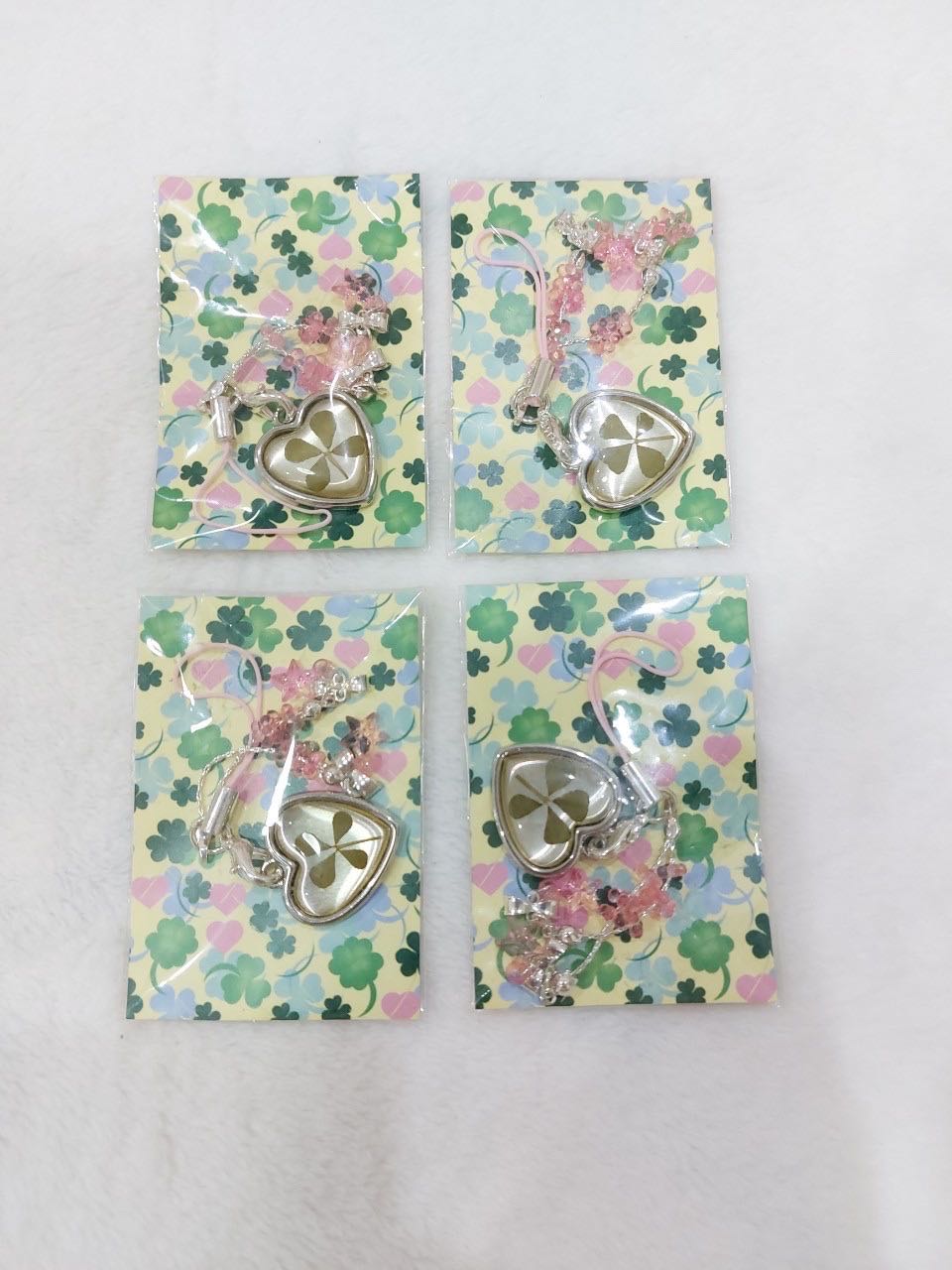 somgom clover keyring (pink)