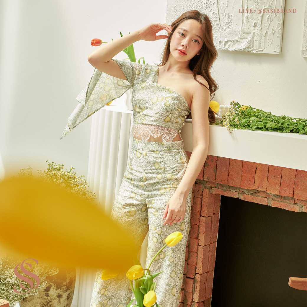 bysasi gelato one shoulder top เสื้อไหล่เดี่ยวปลายลูกไม้ลายเลมอน (Pre order 7 Day ) SSSS2370004