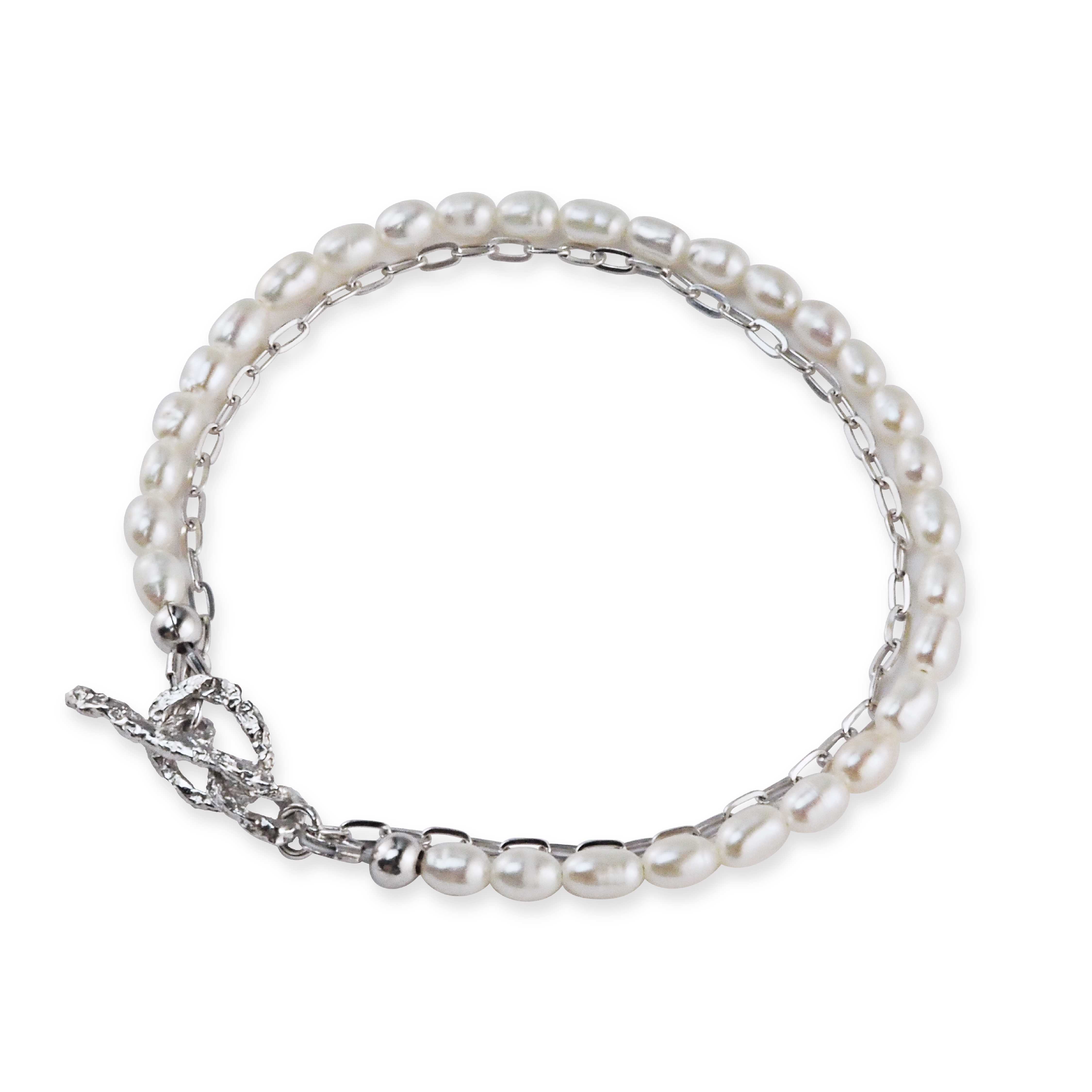 Tiny Pearl with Chain T-Bar Bracelet