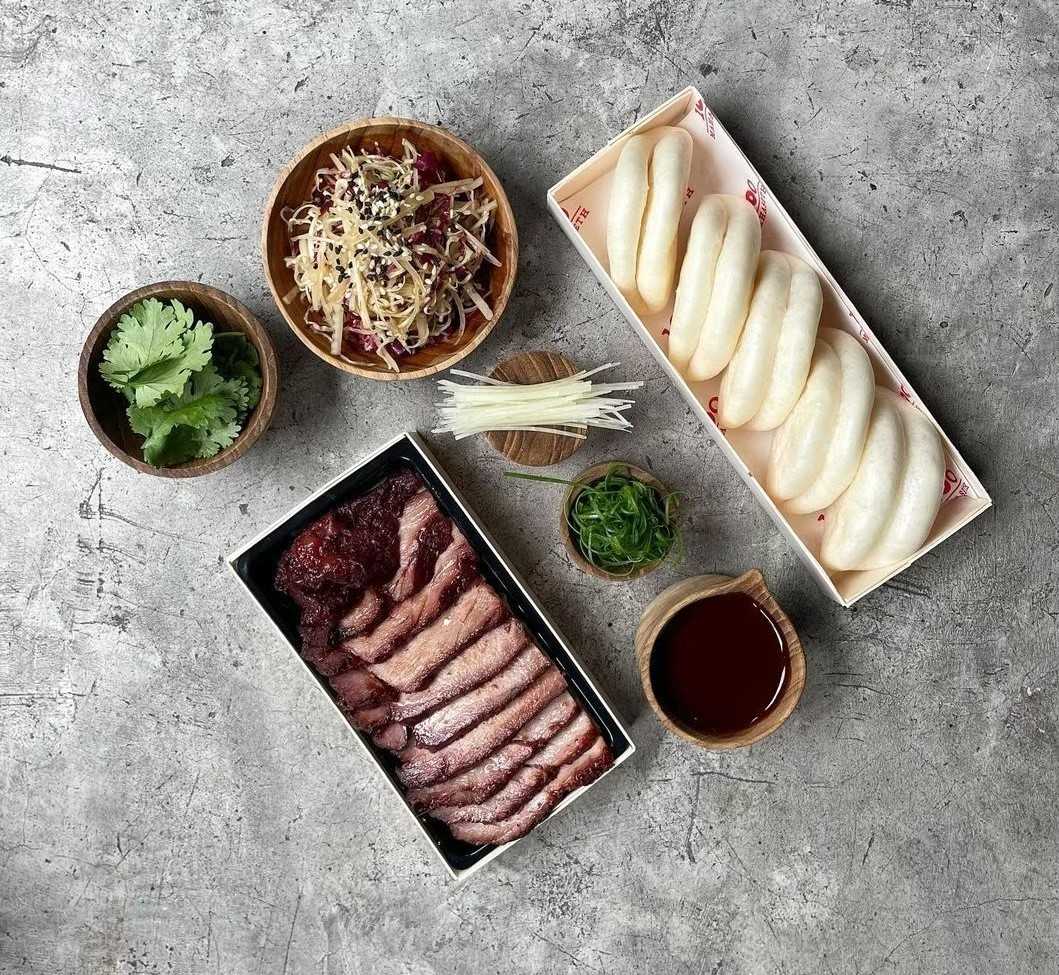 Bao set with five spice pork charsiu Bao เบา Bao หมูแดง
