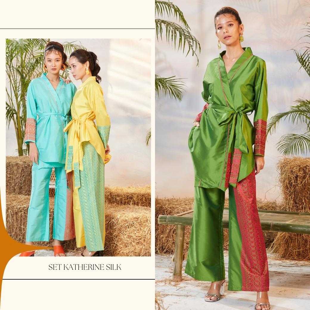 Set Katherine ผ้าไทย Silk Exclusive Collection