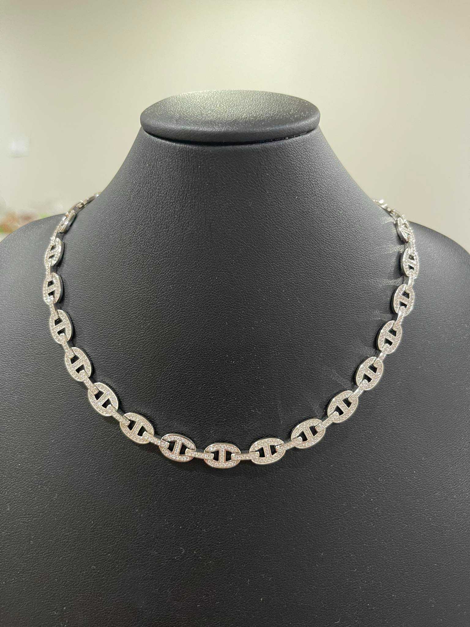 chain of necklace ll