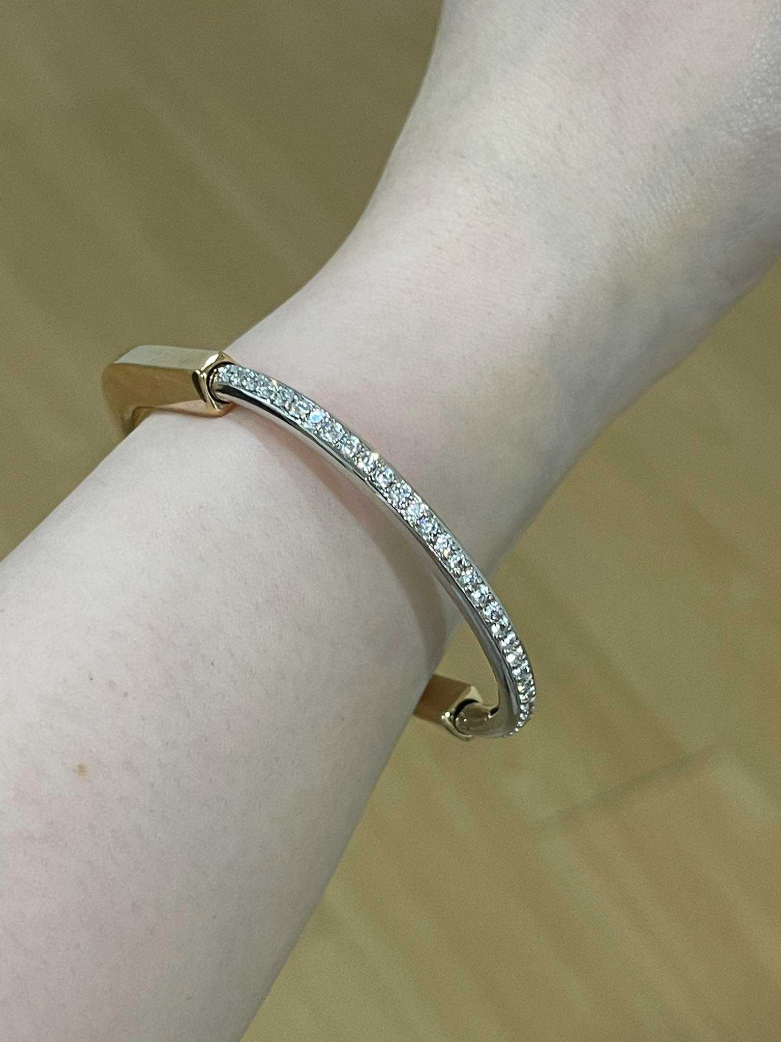 T Trendy bracelet เลือกสีตัวเรือนได้ค่ะ
