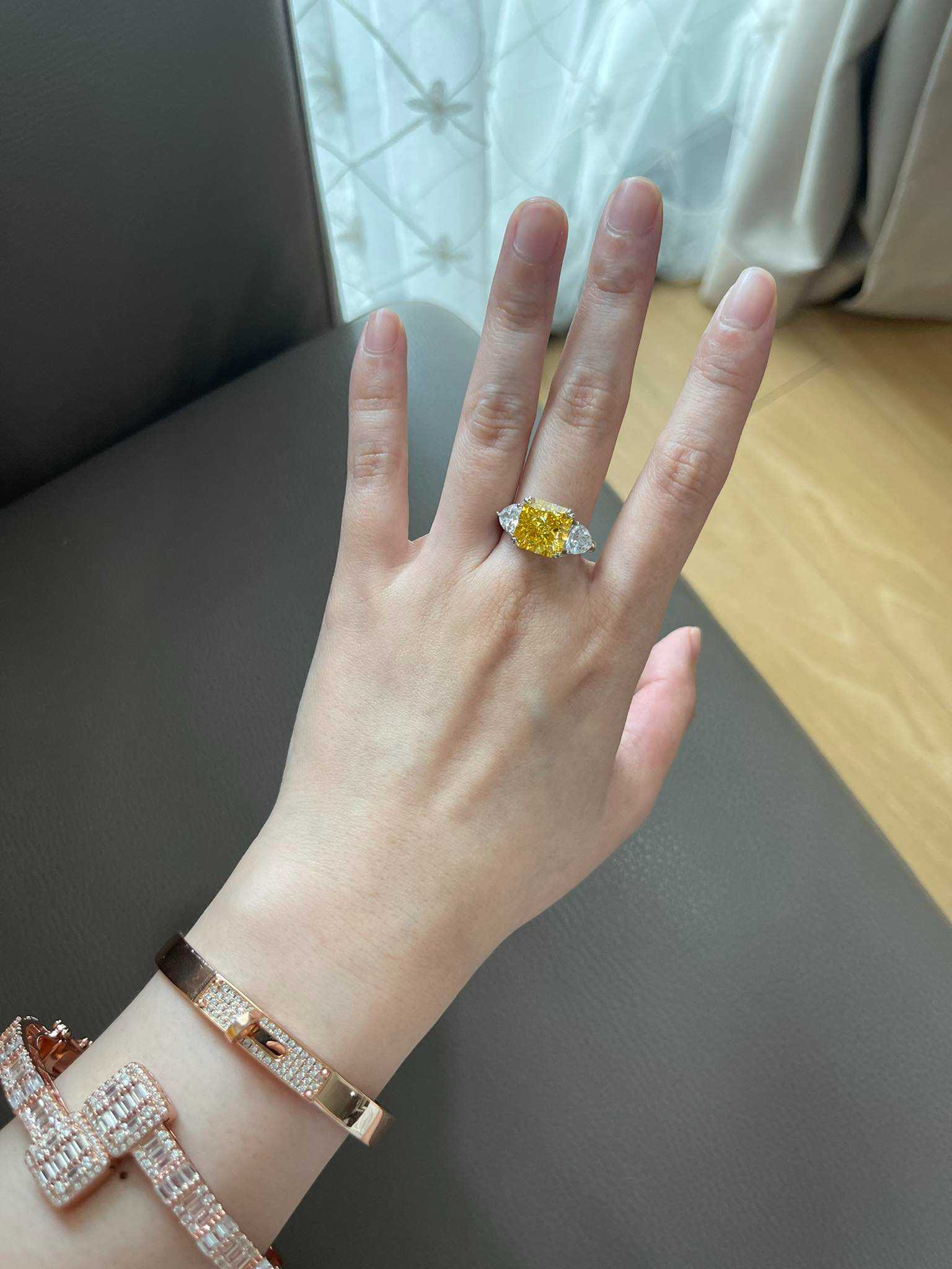 พร้อมส่ง แหวนเพชรเหลี่ยมผืนผ้า yellow diamond 10x10 mm.