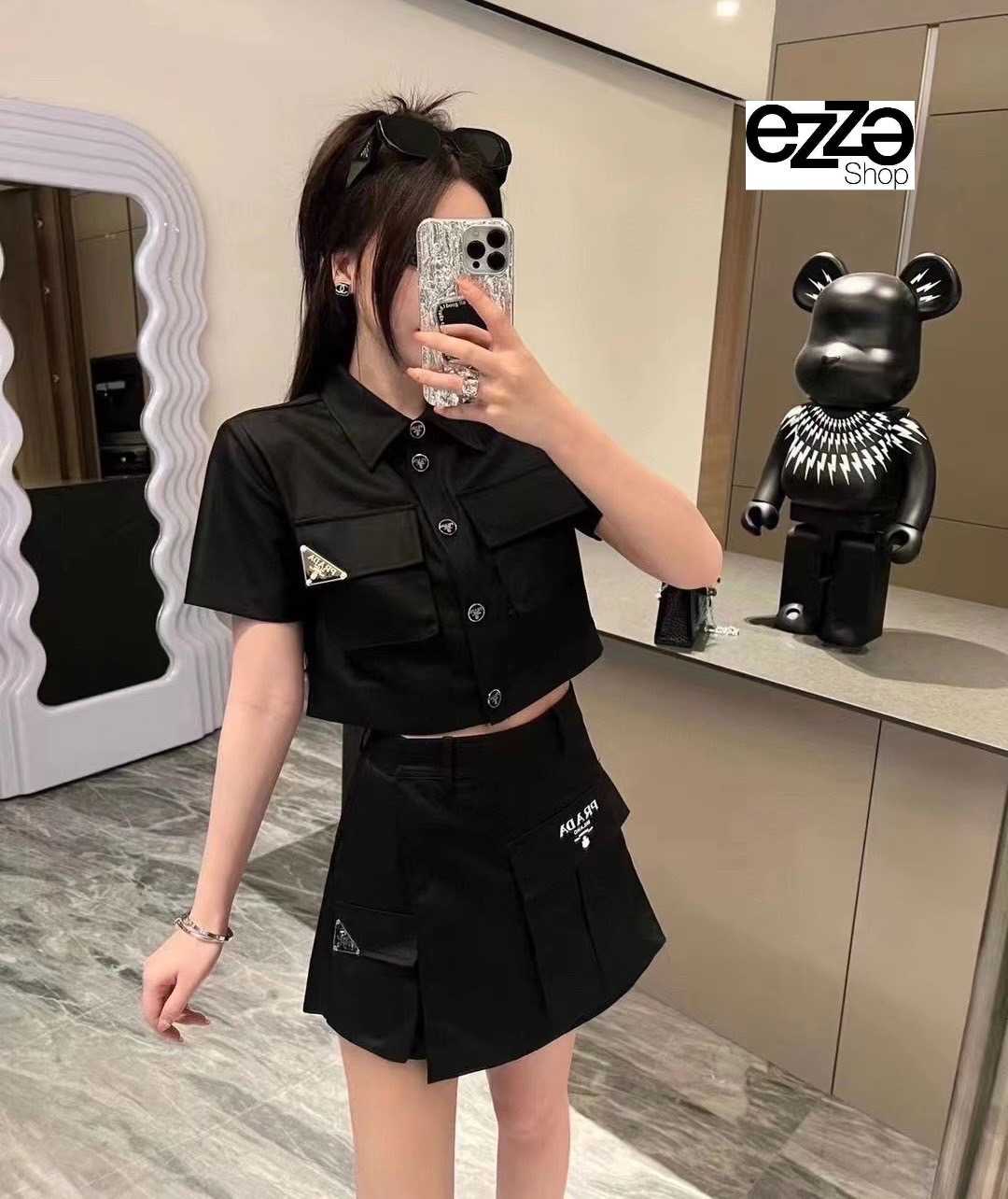 PRADA LOGO SHORT PANTS