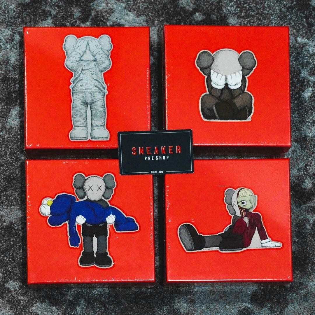 KAWS TOKYO FIRST PUZZLE | LINE SHOPPING
