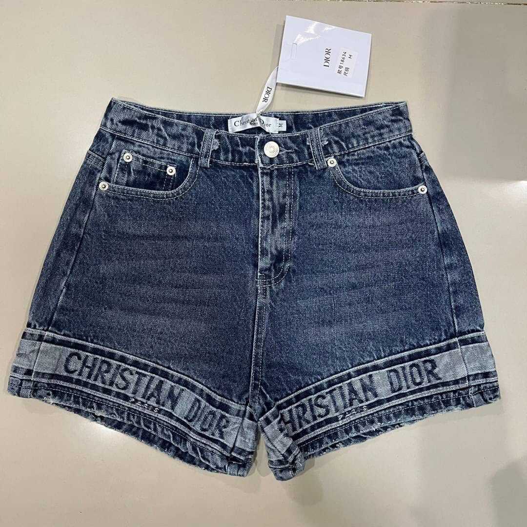 CHRISTIAN DIOR LOGO BAND STRIPE DENIM SHORTS กางเกงยีนส์ขาสั้น แบรนด์คริสเตียนดิออร์