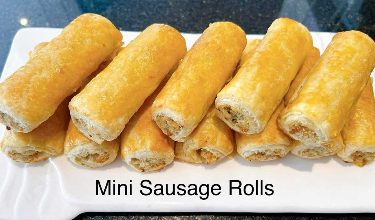 MINI SAUSAGE ROLLS PACK 12