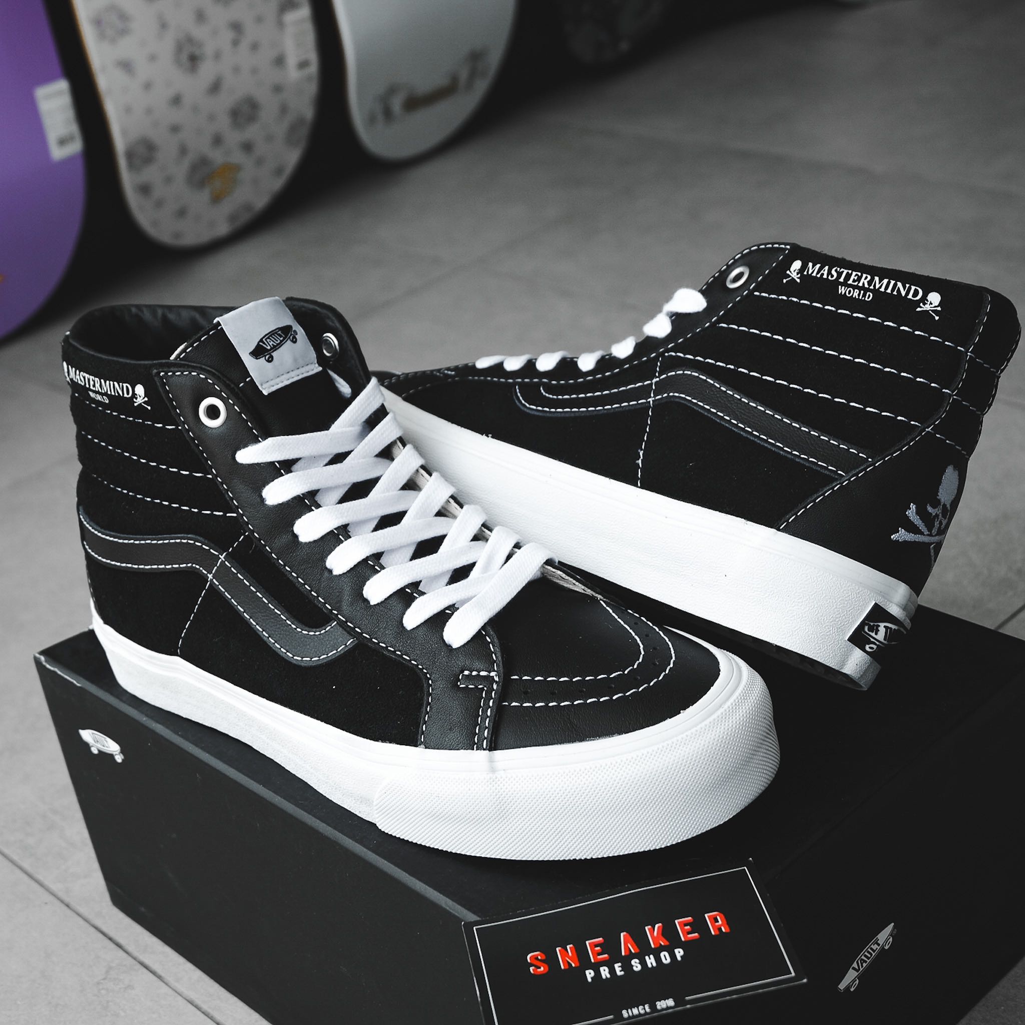 スニーカー Vans Vault Sk8 Hi Bolt LX Mastermind World $_12.JPG?set_id=880000500F