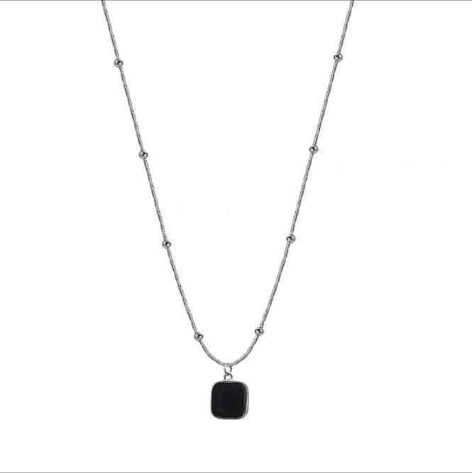 Minimal black necklace